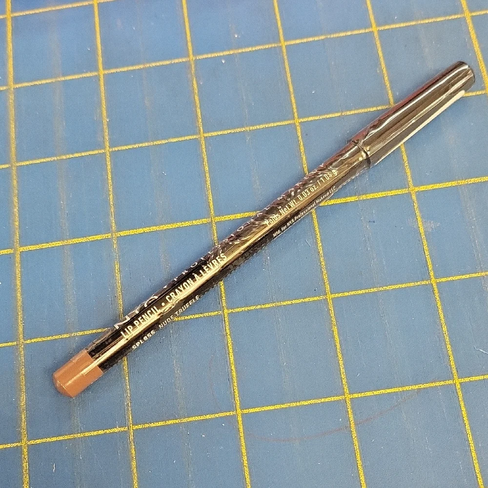 NYX Lip Pencil SPL855 Nude Truffle New Sealed Pencil